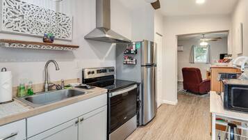 House (1 Bedroom) | Interior