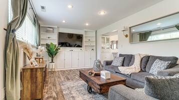 House (3 Bedrooms) | Front of property