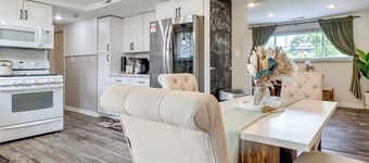 8 Mi to Henry Ford Museum: Westland Family Home