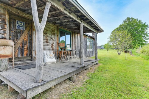 5-acre Kingston Getaway: Sauna & Fire Pit