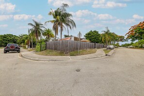 شقة (0 Bedroom) | المنشأة من الداخل