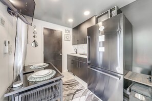 شقة (0 Bedroom) | المنشأة من الداخل