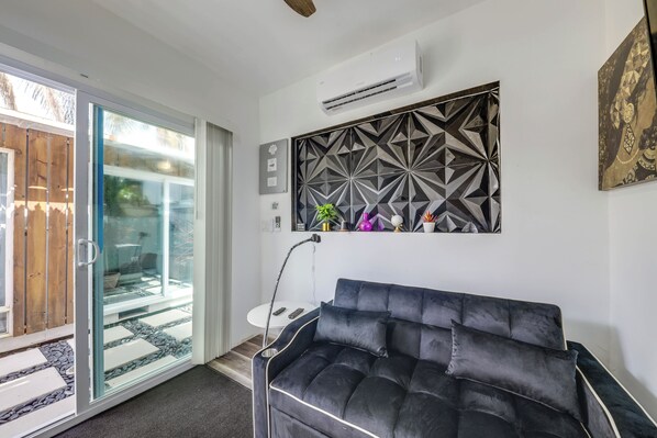 شقة (0 Bedroom) | المنشأة من الداخل