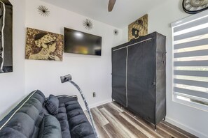 Apartment (0 Bedroom) | Interior - Mod Bungalow w/ Ultra-private Outdoor Hang Space! (Hollywood)