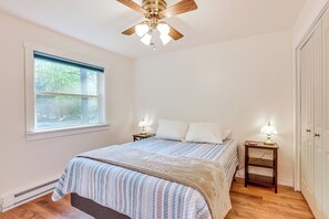 House (2 Bedrooms) | Interior - Wooded Country Home w/ Spacious Deck in Farwell! (Farwell)