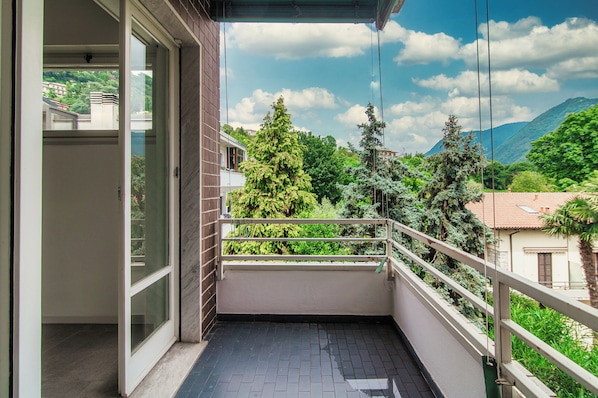 Comfort Apartment, City View | Terrace/patio - Stylish 2-Bedroom Apartment by Lake Como (Como)