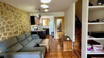 Télévision, cheminée