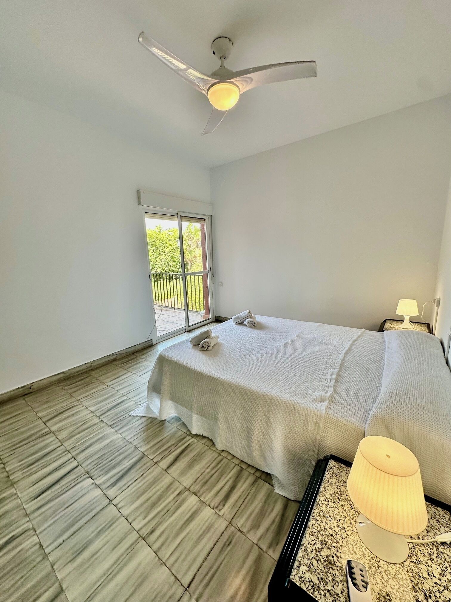 5 soveværelser, strygejern/strygebræt