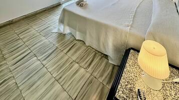 5 soveværelser, strygejern/strygebræt