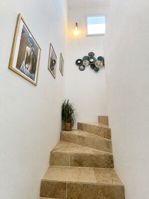 Interior - Lorgues: 3-BR house, private pool, A/C & fiber Wi-Fi (Lorgues)