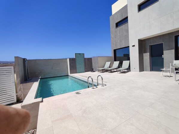 Outdoor pool, a heated pool