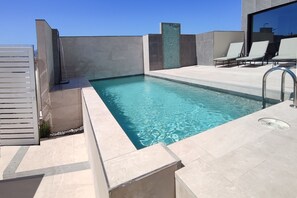 Piscina externa, piscina aquecida
