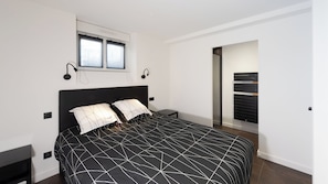 1 bedroom, iron/ironing board, WiFi, bed sheets - Le Ruthénois T2 with terrace rated 3 stars (Rodez)