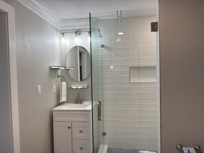 Shower, towels