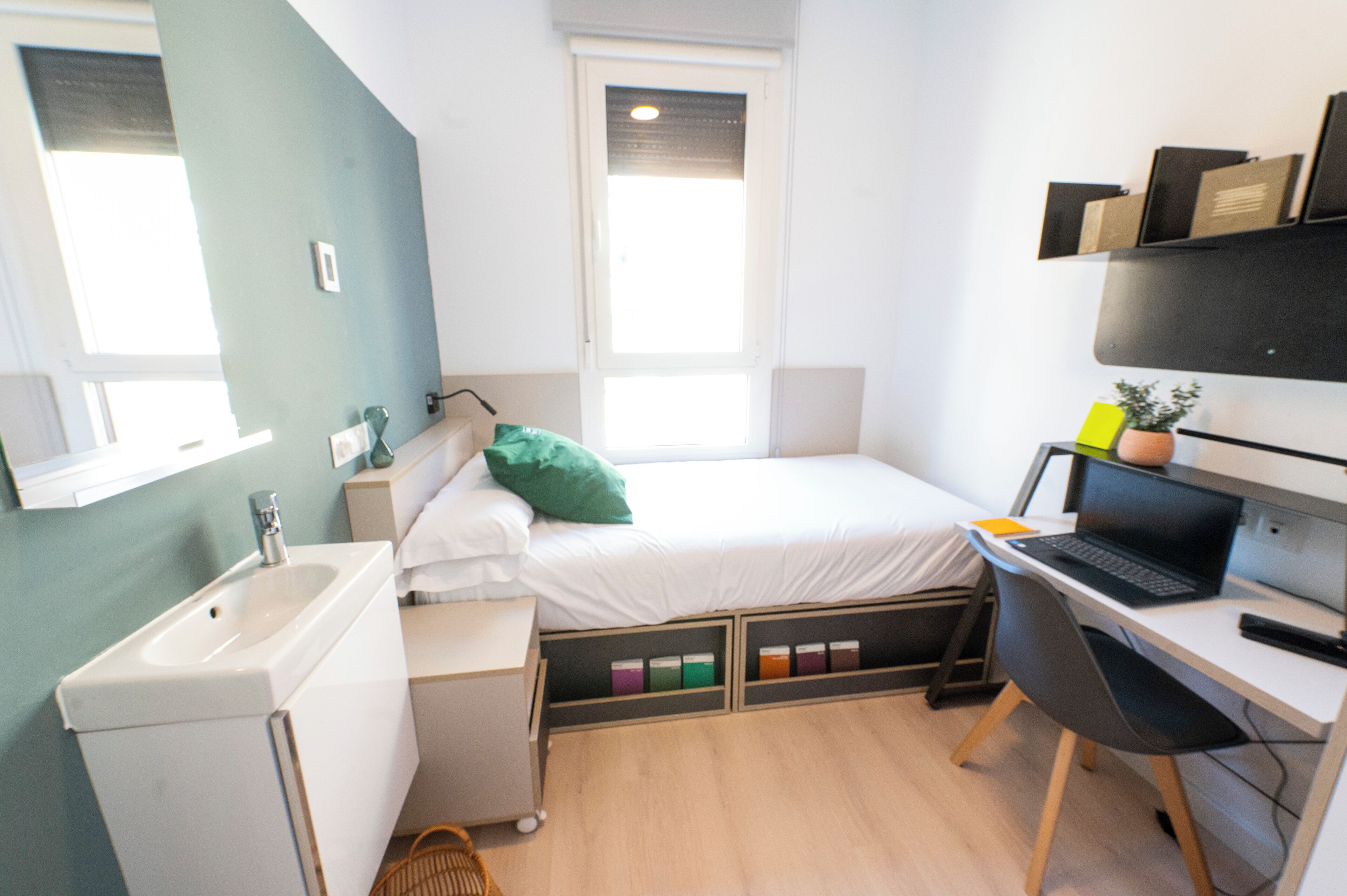 Apartamento, 2 habitaciones, no fumadores | Cortinas opacas, sistema de insonorización, wifi gratis