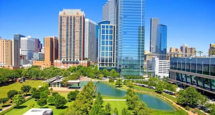 Midtown Urban Retreat | 2story 1BD/1.5BA Apartment
