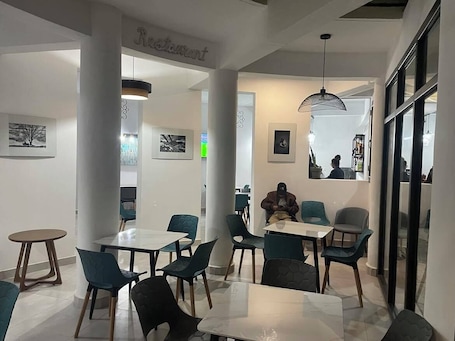 Restaurant. Hôtel H1 Fianarantsoa