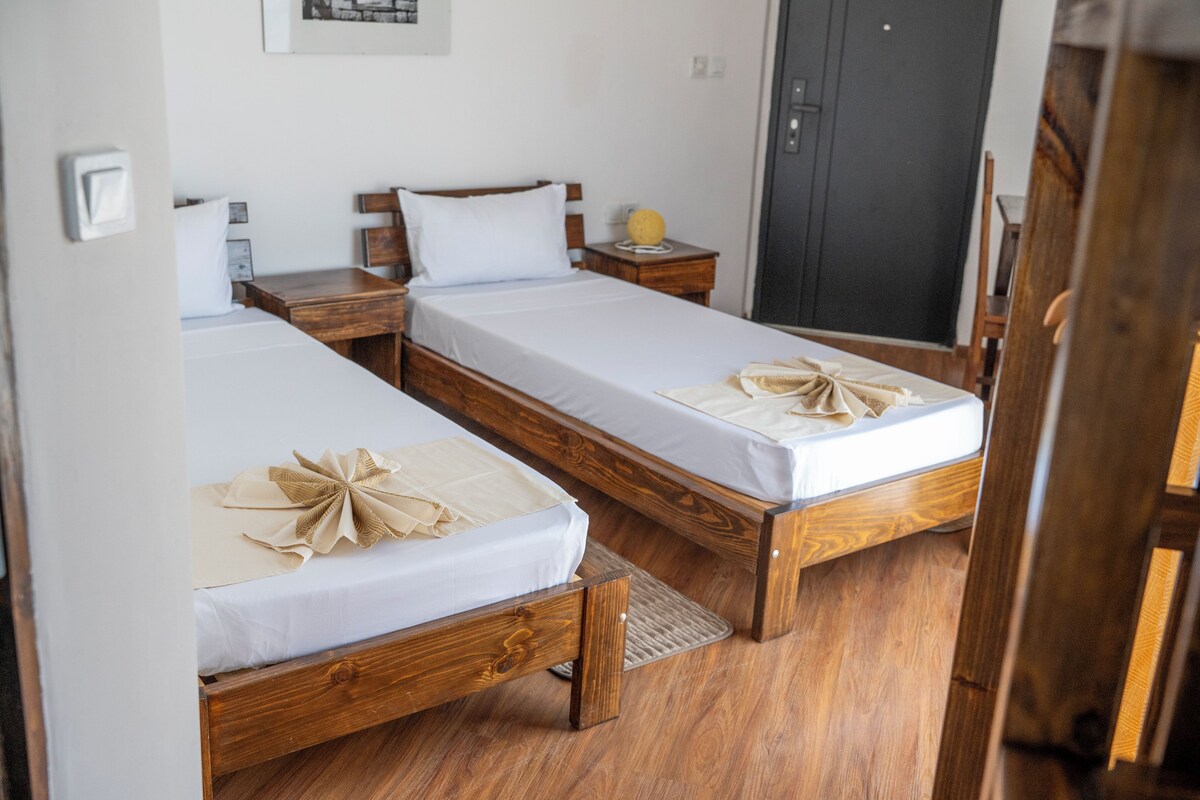 Twin Room, City View | In-room safe, free WiFi