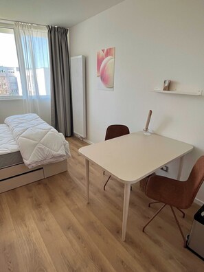 Apartment | 1 bedroom, laptop workspace, iron/ironing board, bed sheets - Comfort Studio in a Premium Residence- Sport/cinema (Huningue)