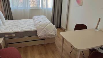 Apartment | 1 bilik tidur, ruang kerja komputer riba, seterika/papan seterika