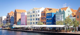 Modern Garden Villa Near Jan Thiel Mambo