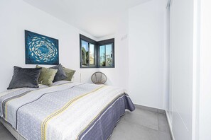 Iron/ironing board, WiFi, bed sheets - Terrazas de Ladera V12 (Nerja)