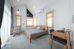 Family Triple Room, Pool View | Extra beds - Songmee Pool Villa Nikompattana (Nikhom Phatthana)