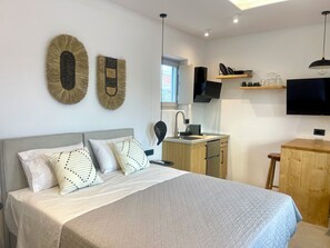 Deluxe Suite, City View | Premium bedding, pillowtop beds, in-room safe, individually furnished - Mykonos Dot Suites (Ano Mera)