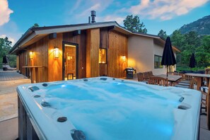 Unclassified image, 5 of 71, button