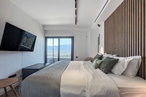 Luxury-Apartment, Stadtblick | Zimmersafe, Verdunkelungsvorhänge, Bügeleisen/Bügelbrett