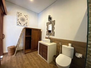 Deluxe Room | Bathroom - D'Bunut Ubud Villa (Ubud)