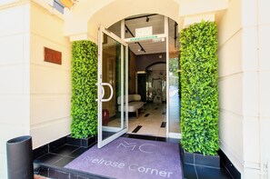 Property entrance - Melrose Corner (Johannesburg)