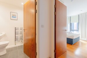Unclassified image, 5 of 26, button - Modern 1BD Flat, 6 min walk to Old Street Station (Greater London)