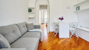 Comfort Apartment, City View | Living area - Lovely 1-bed apt next to the City Centre (Milan)
