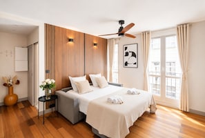 Comfort Studio Suite, Courtyard View | View from room - 1622 Saint-Paul (Paris)