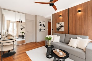 Comfort-Studiosuite, Blick auf den Innenhof | Wohnbereich