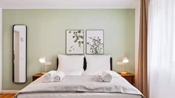 Suite Confort | Decoración personalizada, muebles diferentes y escritorio