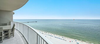 New Complex! Beachfront 3BR Beauty! LAZY RIVER and WATER SLIDE!!