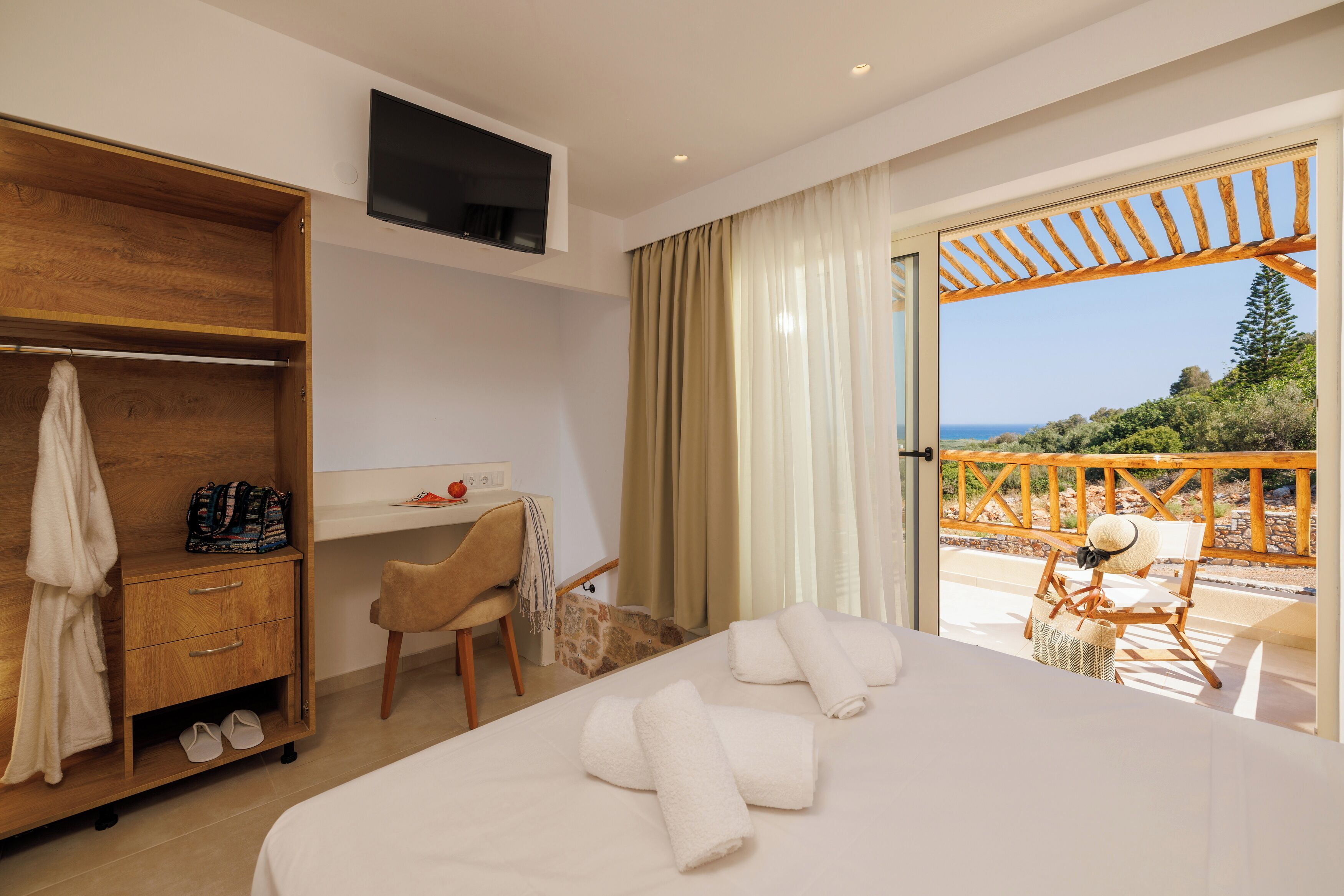 Villa, Sea View | In-room safe, laptop workspace, iron/ironing board, free WiFi