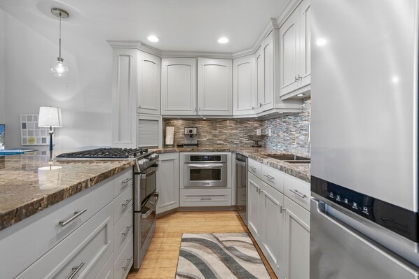 Bloc d'apartaments, 2 dormitoris | Cuina privada