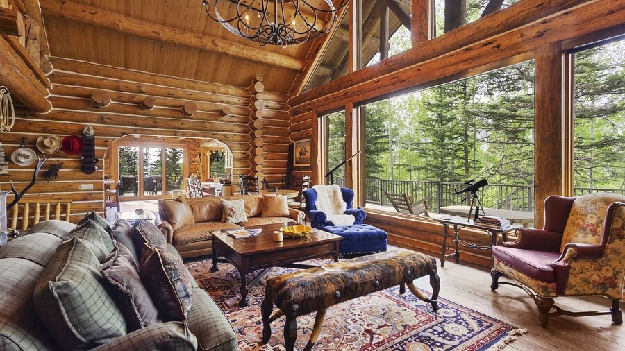 Wildwood Ridge 5 Bedroom Home