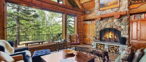 ハウス 5 ベッドルーム | リビング エリア