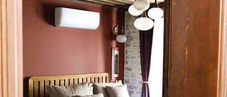 Elite Double Room | Free WiFi