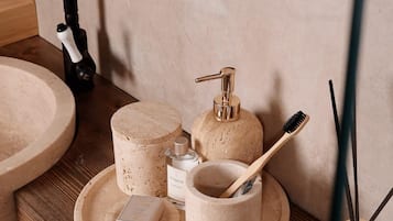 Standard-Doppelzimmer | Badezimmer