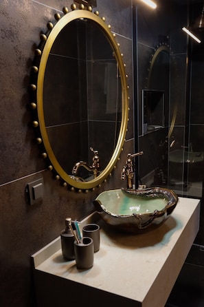 Elite Double Room | Free minibar items, individually decorated, free WiFi - uroomsurla (Urla)