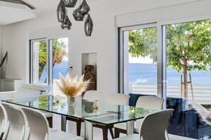 Dining - Seaview Villa MaToLi with a heated 50 sqm pool and 4 bedrooms, close to the town Split (10km) (Podstrana)