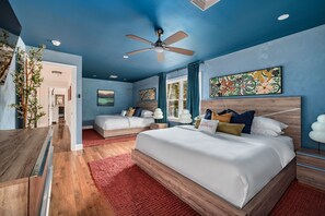 6 bedrooms, desk, iron/ironing board, travel cot