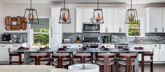 The Poconest - Luxurious Mountain Mansion