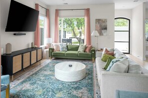 Fernseher, Videospiele, Arbeitsbereiche