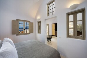 Junior Studio Suite, 1 King Bed, Sea View, Oceanfront - Santo Blue Santorini  (Santorini)